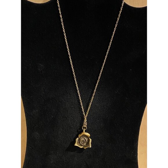 Vintage Gold Tone Rose Pendant Necklace With Lobster Clasp - Picture 2 of 4